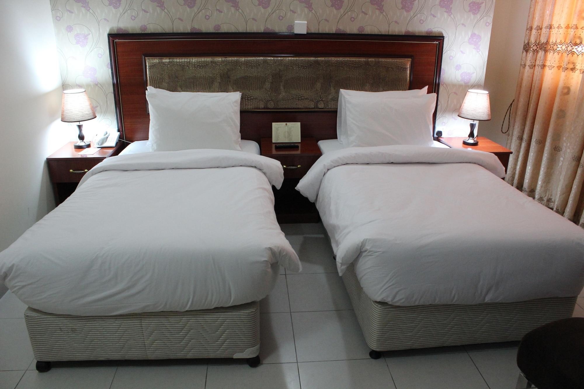 Montreal Naif Hotel Dubai Esterno foto