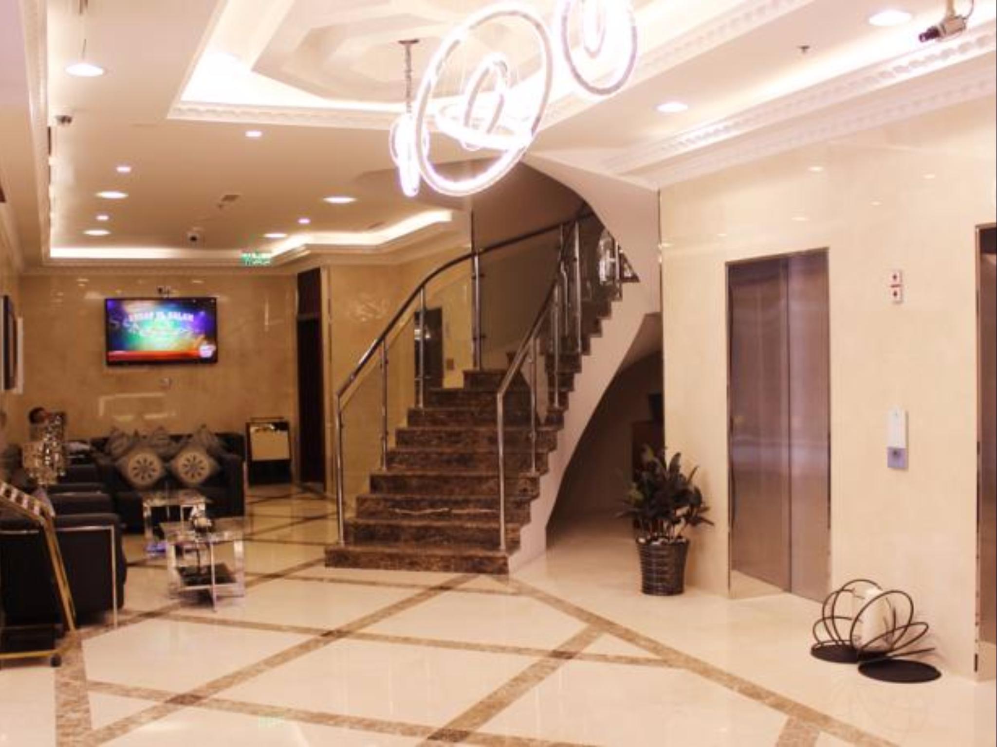 Montreal Naif Hotel Dubai Esterno foto