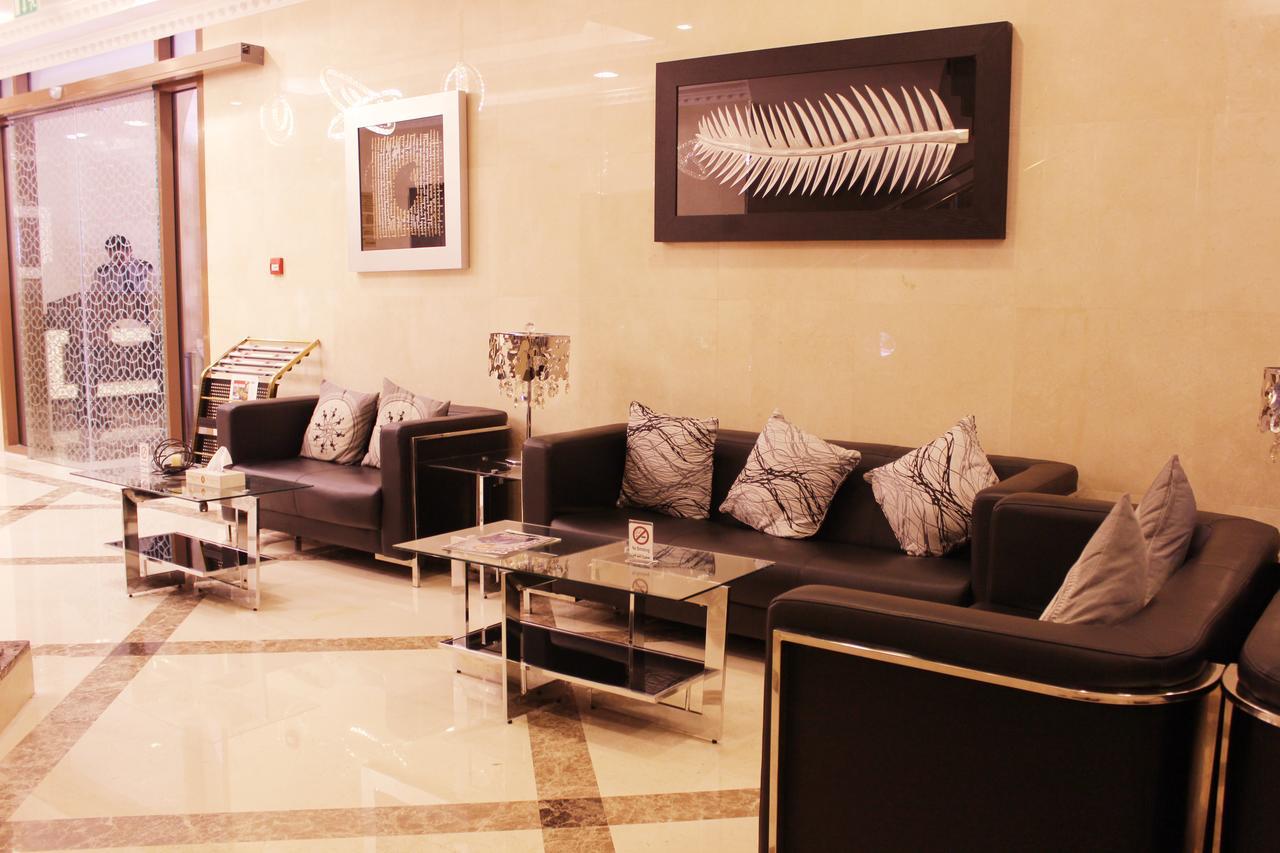 Montreal Naif Hotel Dubai Esterno foto