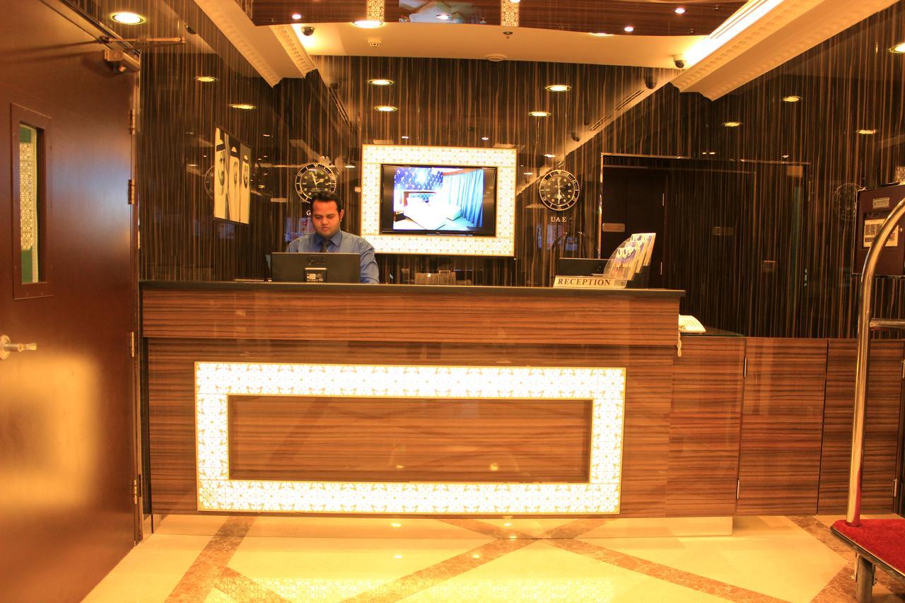 Montreal Naif Hotel Dubai Esterno foto