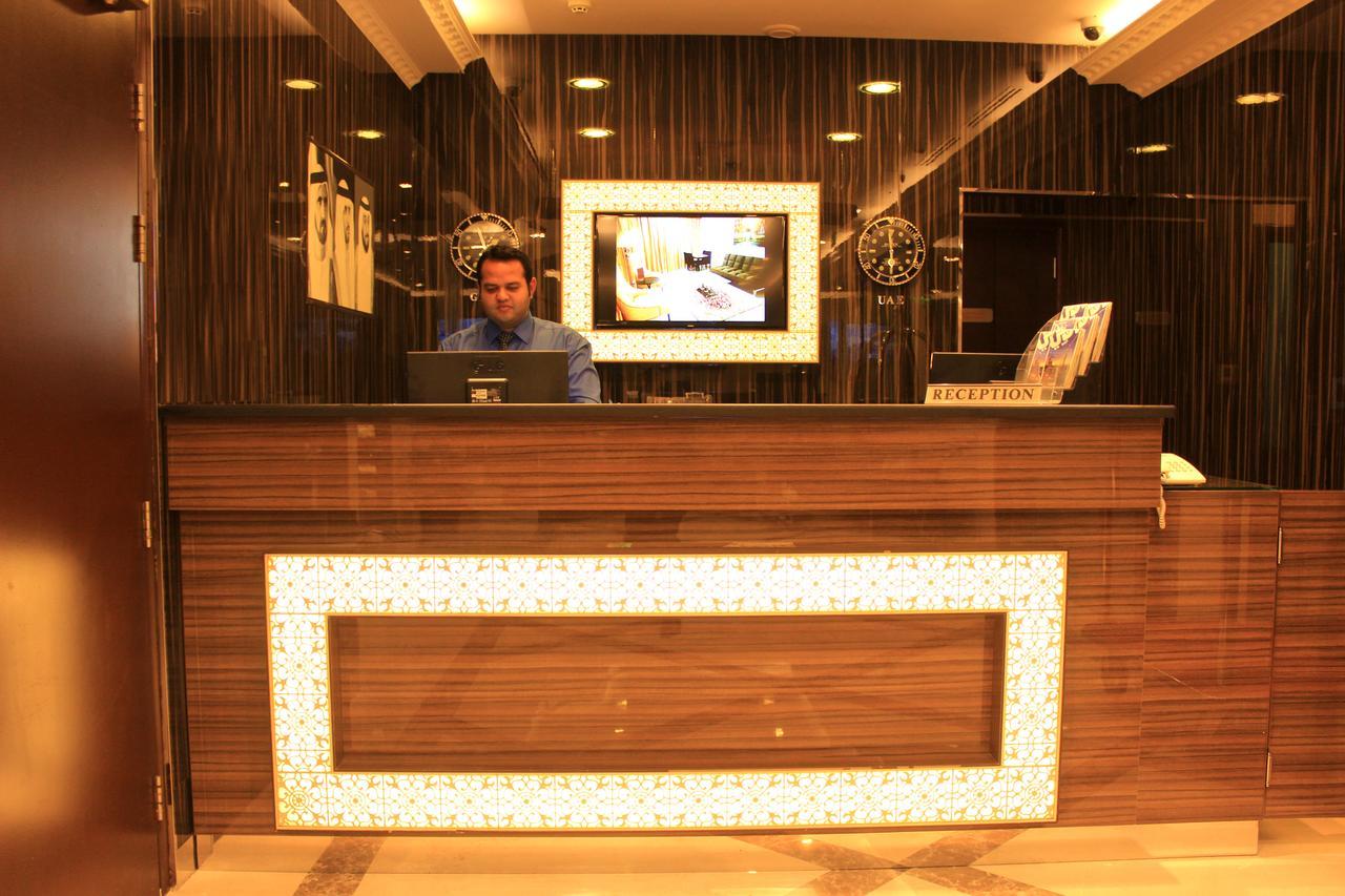 Montreal Naif Hotel Dubai Esterno foto