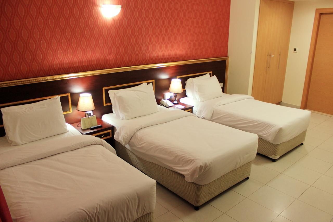 Montreal Naif Hotel Dubai Esterno foto