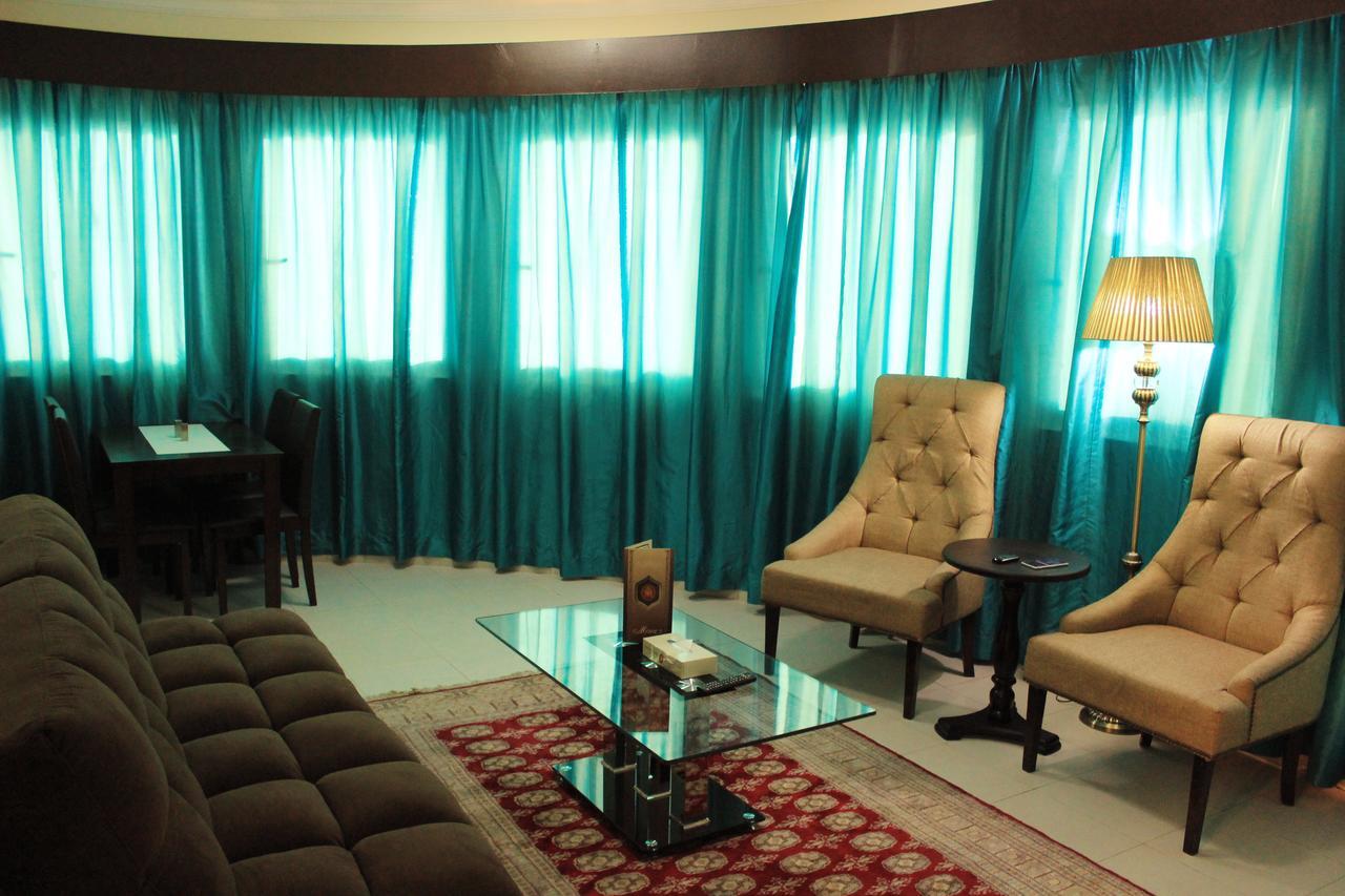 Montreal Naif Hotel Dubai Esterno foto