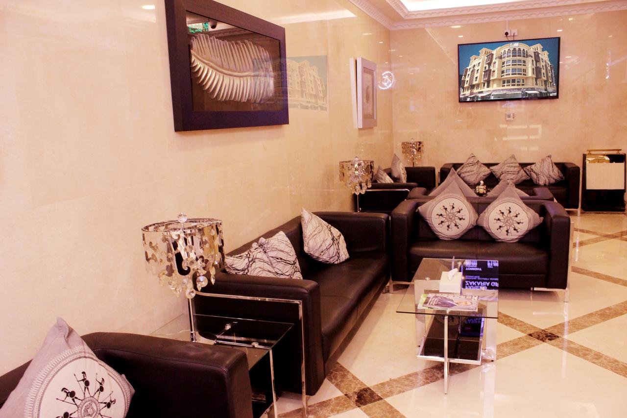 Montreal Naif Hotel Dubai Esterno foto
